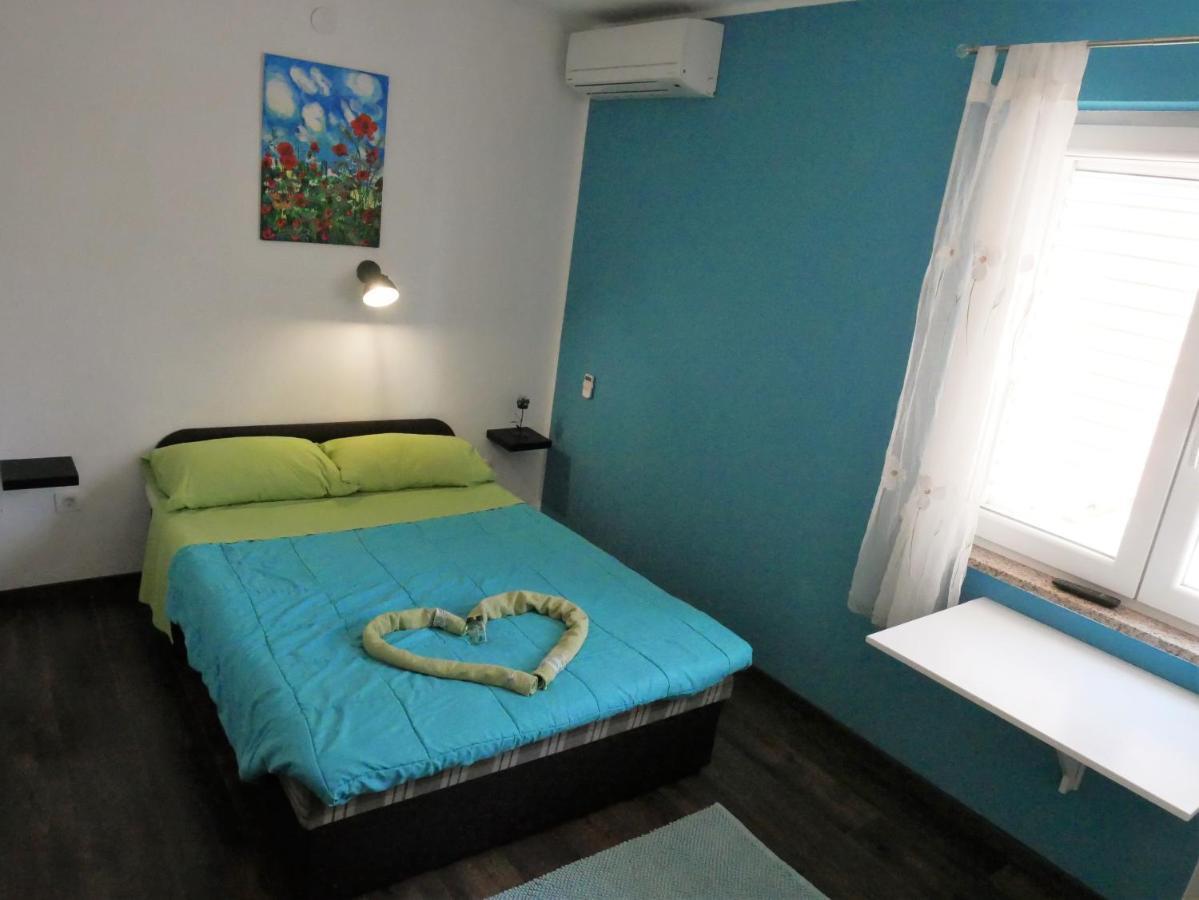 Apartments Kety Rovinj Buitenkant foto